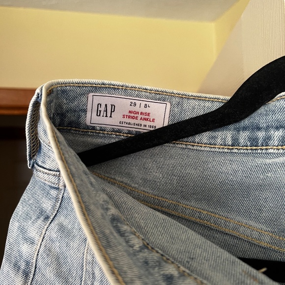 Gap High Stride Ankle Jean - Picture 5 of 6